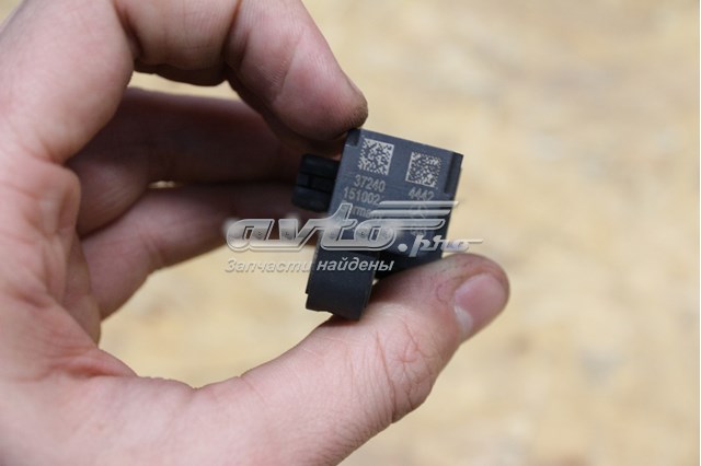 Датчик Ейрбег передній A2229051400 MERCEDES