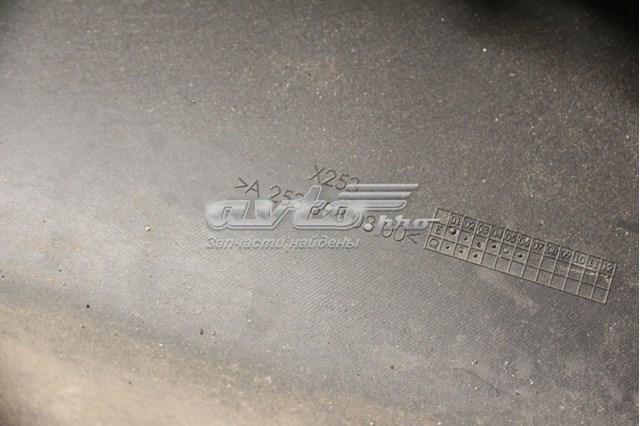 Накладка зовнішня (молдинг) порога, лівий A2536980900 MERCEDES