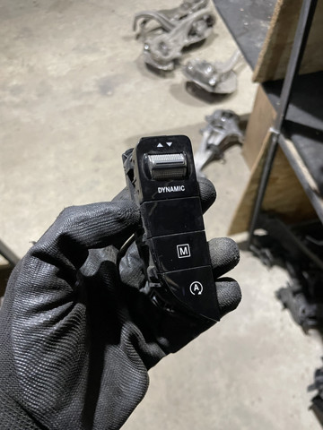 Блок кнопок центральної консолі A2539054900 MERCEDES