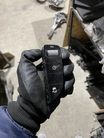 Блок кнопок центральної консолі A2539055700 MERCEDES