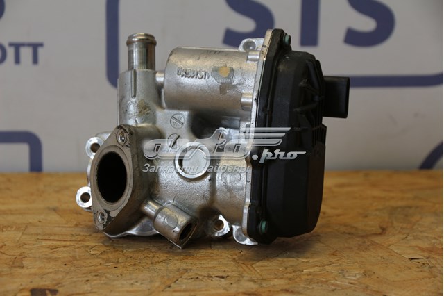 Клапан рециркуляции (состояние нового) снят с двигателя 18 года.(пробег 43 тис.) mercedes benz A6421402260