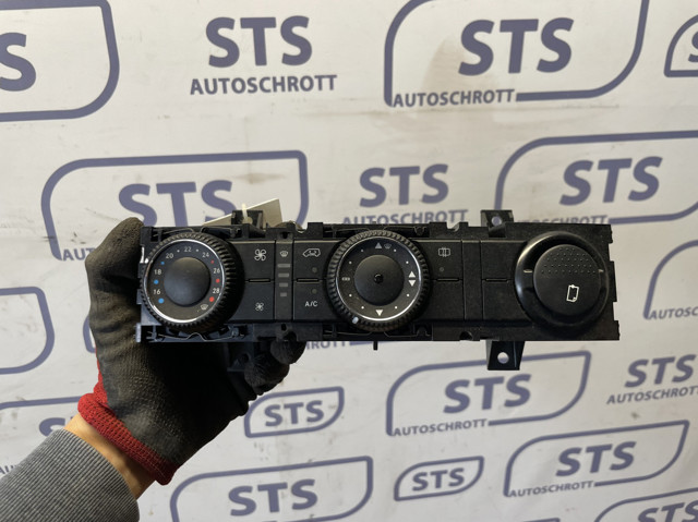 Блок управління режимів опалення / кондиціонування A9068301785 MERCEDES