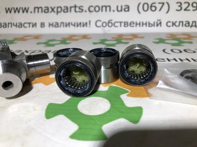 Хрестовина карданного валу, заднього 0437135061 TOYOTA