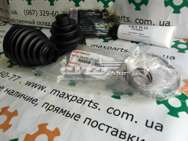 Пильник гранати зовнішній, правий 044270E030 TOYOTA