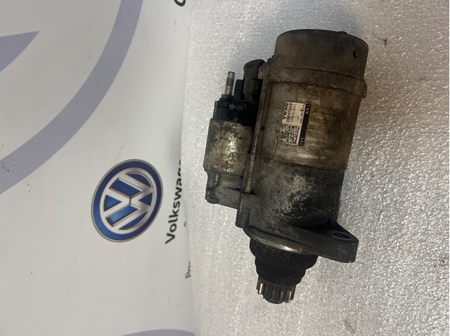 Стартер автомобільний 02M911024B VAG