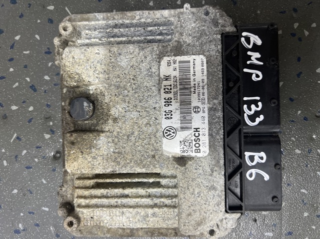 Модуль управління двигуном 03G906021NK VAG