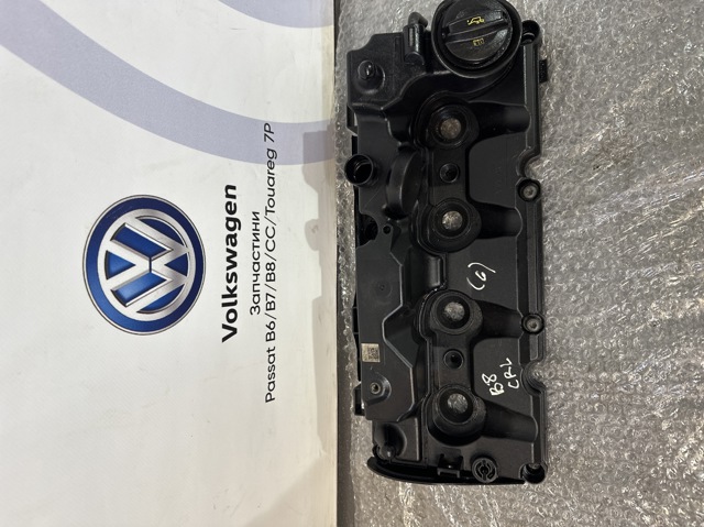 Кришка клапанів 03L103469AD VAG
