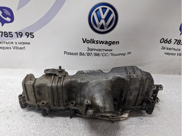 Колектор впускний 03L129711E VAG
