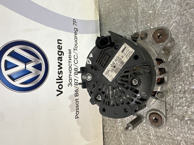 Генератор автомобільний 03L903023B VAG