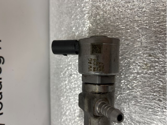 Регулятор тиску палива 04L130764C VAG