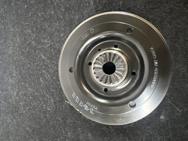 Демпферний шків колінвала 06K105243D VAG