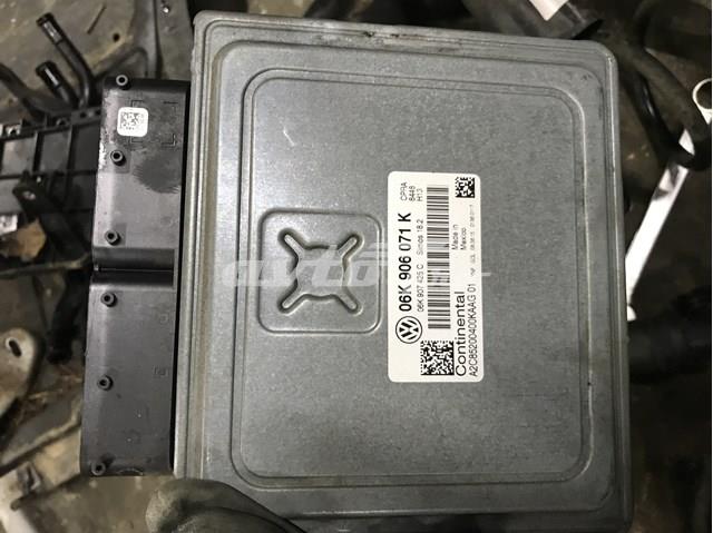 Блок двигуна 06K906071K VAG