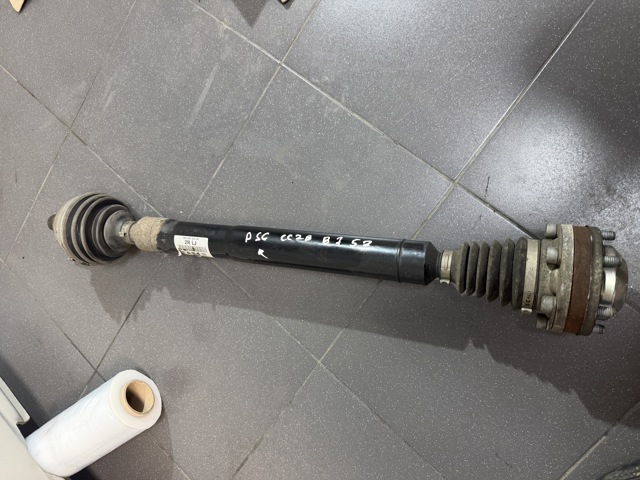 Привід правий 1K0407272RL VAG