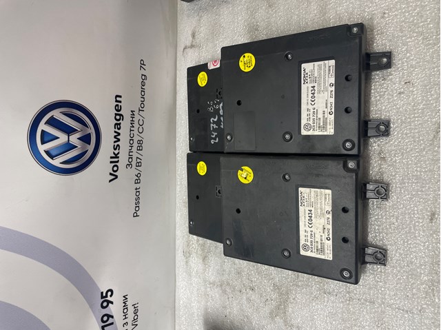 Блок керування мультимедійний 3C0035729G VAG