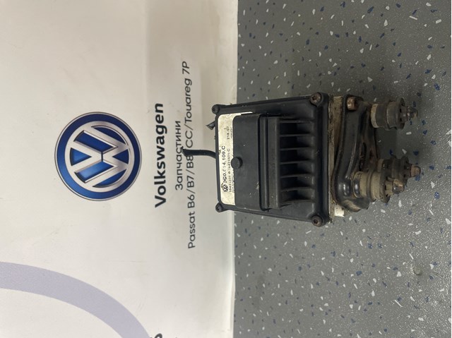 Блок управління АБС (ABS) 3C0614109C VAG