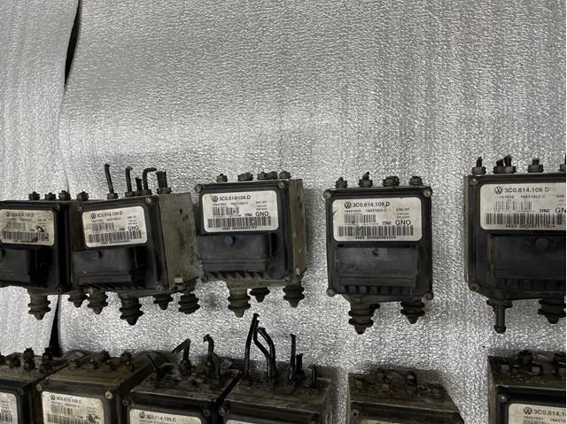 Блок керування АБС (ABS) 3C0614109D VAG