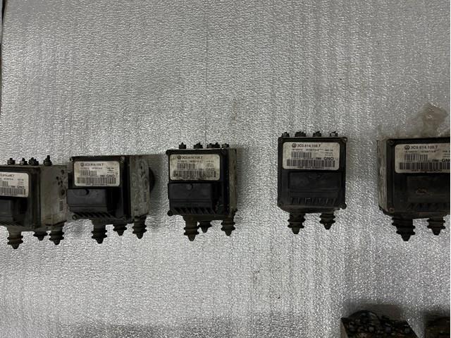 Блок управління АБС (ABS) 3C0614109T VAG