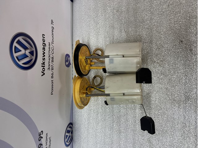 Насос занурювальний в баці 3C0919050Q VAG