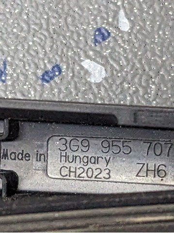 Важіль-поводок двірника заднього скла 3G9955707 VAG