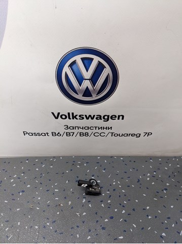 Датчик Ейрбег передній 3Q0959651A VAG