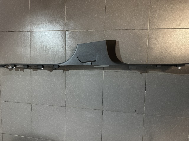 Накладка дверного порогу внутрішня, права 4M0853370B VAG