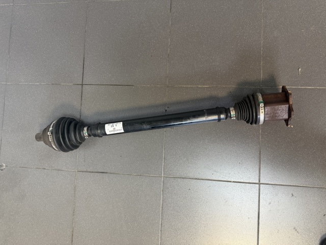 Привід передній правий 561407272S VAG