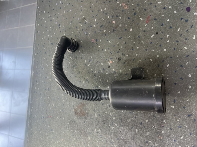 Адсорбер парів палива 5C0906621 VAG