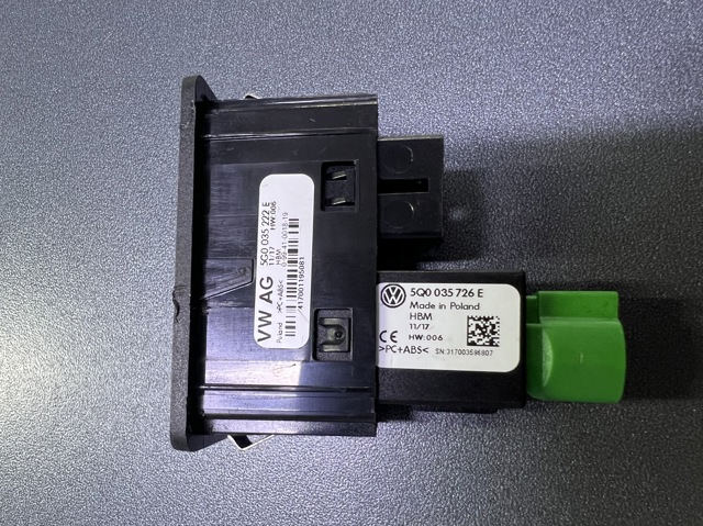 USB-розгалужувач 5G0035222E VAG