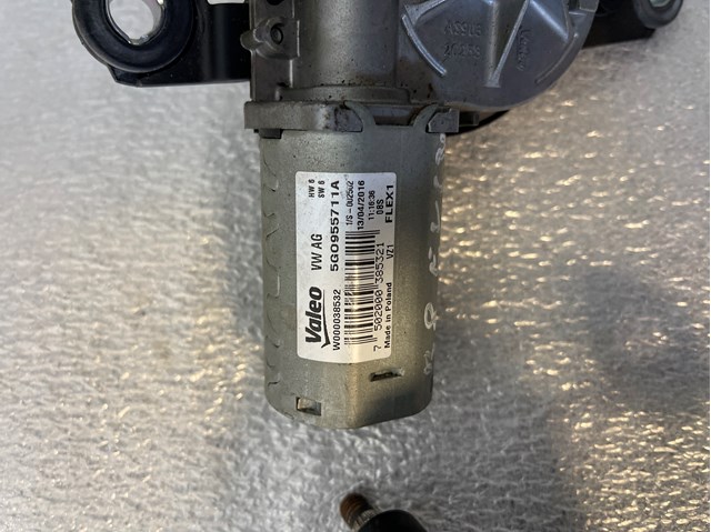 Склоочисник дверей задка 5G0955711A VAG