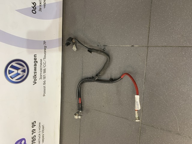 Кабель плюсової клеми акумулятора (АКБ) 5QF971228A VAG