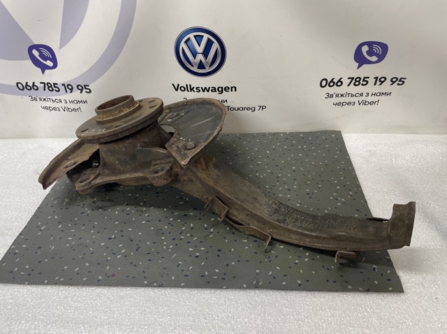 Цапфа поворотного кулака 7L6407258A VAG