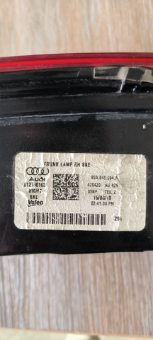 Задній правий стоп 80A945094A VAG
