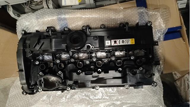 Кришка клапанів 11128680024 BMW