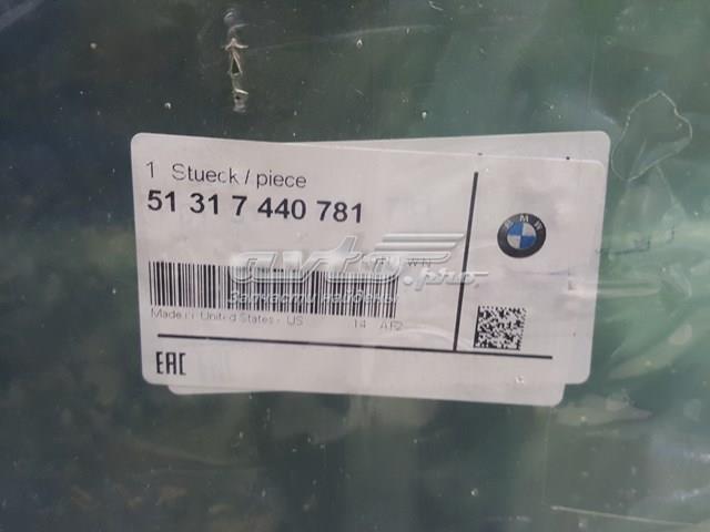 Переднє скло 51317440781 BMW