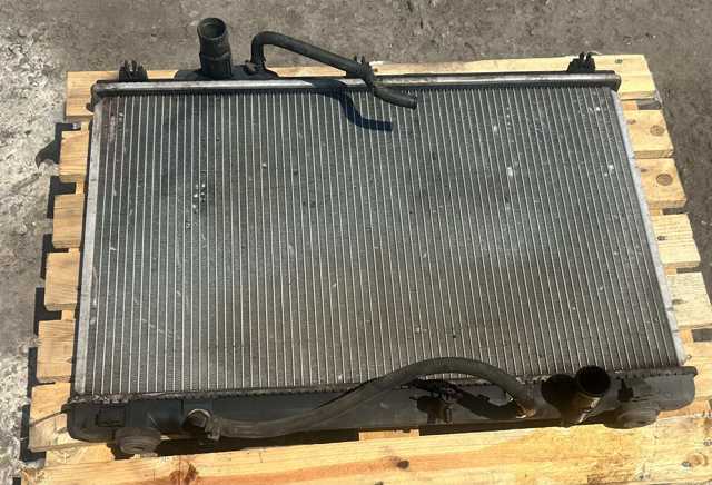 Радіатор водяний 1640038190 TOYOTA