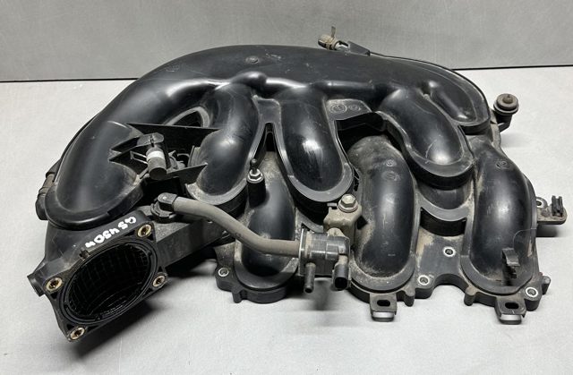 Колектор впускний верхній 1719031100 TOYOTA