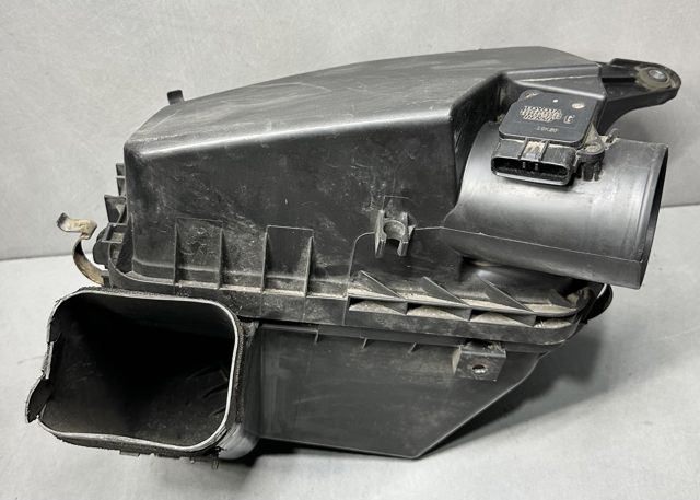 Корпус повітряного фільтра 1770031551 TOYOTA