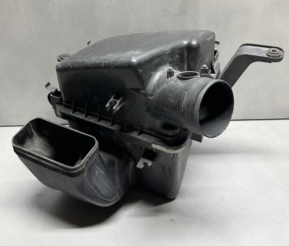 Корпус повітряного фільтра 1770031721 TOYOTA