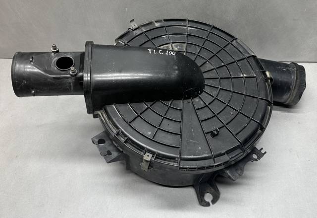 Корпус повітряного фільтра 1770050170 TOYOTA