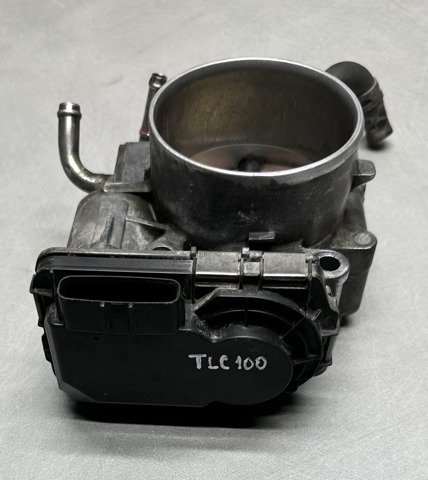 Дросільна заслінка в зборі 2203050170 TOYOTA