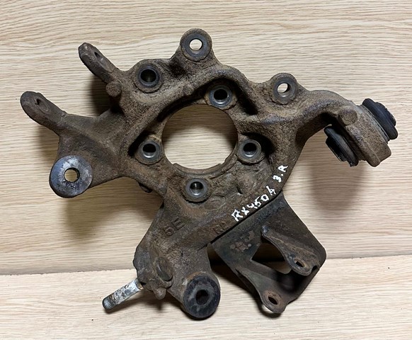 Цапфа - поворотний кулак заднім виходом, 4230448060 TOYOTA