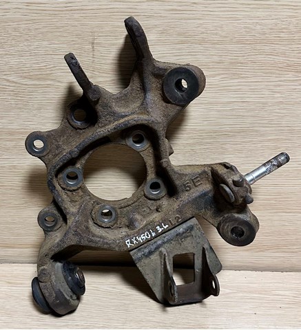 Цапфа поворотного кулака 4230548060 TOYOTA
