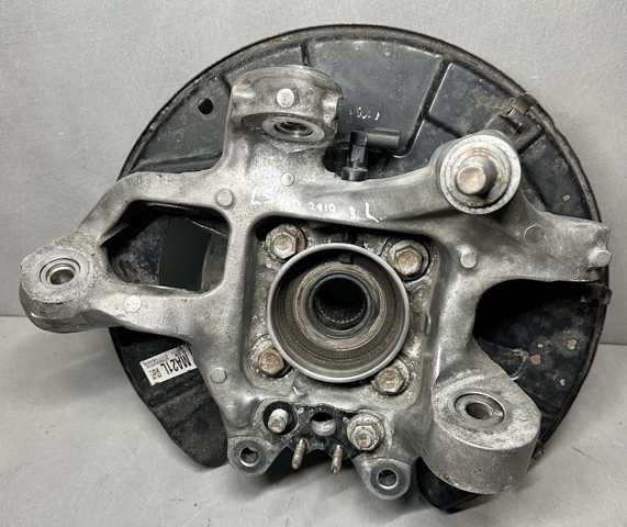 Кулак поворотний лівий 4230550100 TOYOTA