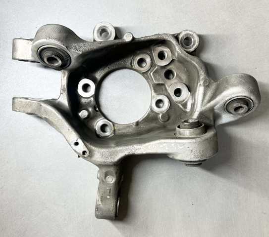 Цапфа поворотна ліва 4230553020 TOYOTA