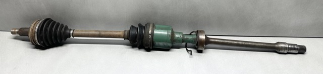 Привід правий 4341030020 TOYOTA