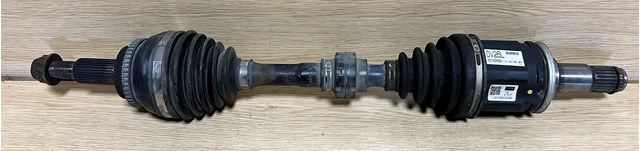 Привід лівий 4342033320 TOYOTA