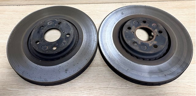 Гальмо дискове переднє 4351230330 TOYOTA