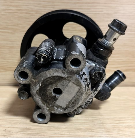 Насос кермового управління 4432035610 TOYOTA