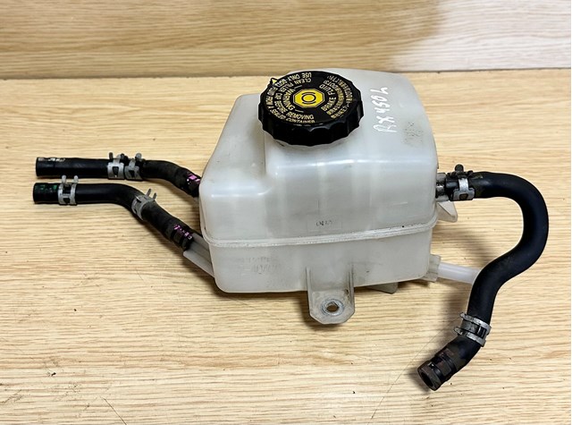 Бачок ГГЦ 4722048220 TOYOTA