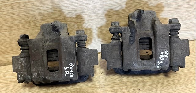 Супорт гальмівний задній правий 4773034030 TOYOTA